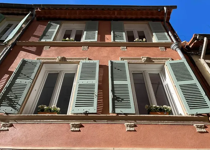 Rue Guillaumont Heart Of Old Holiday home *
